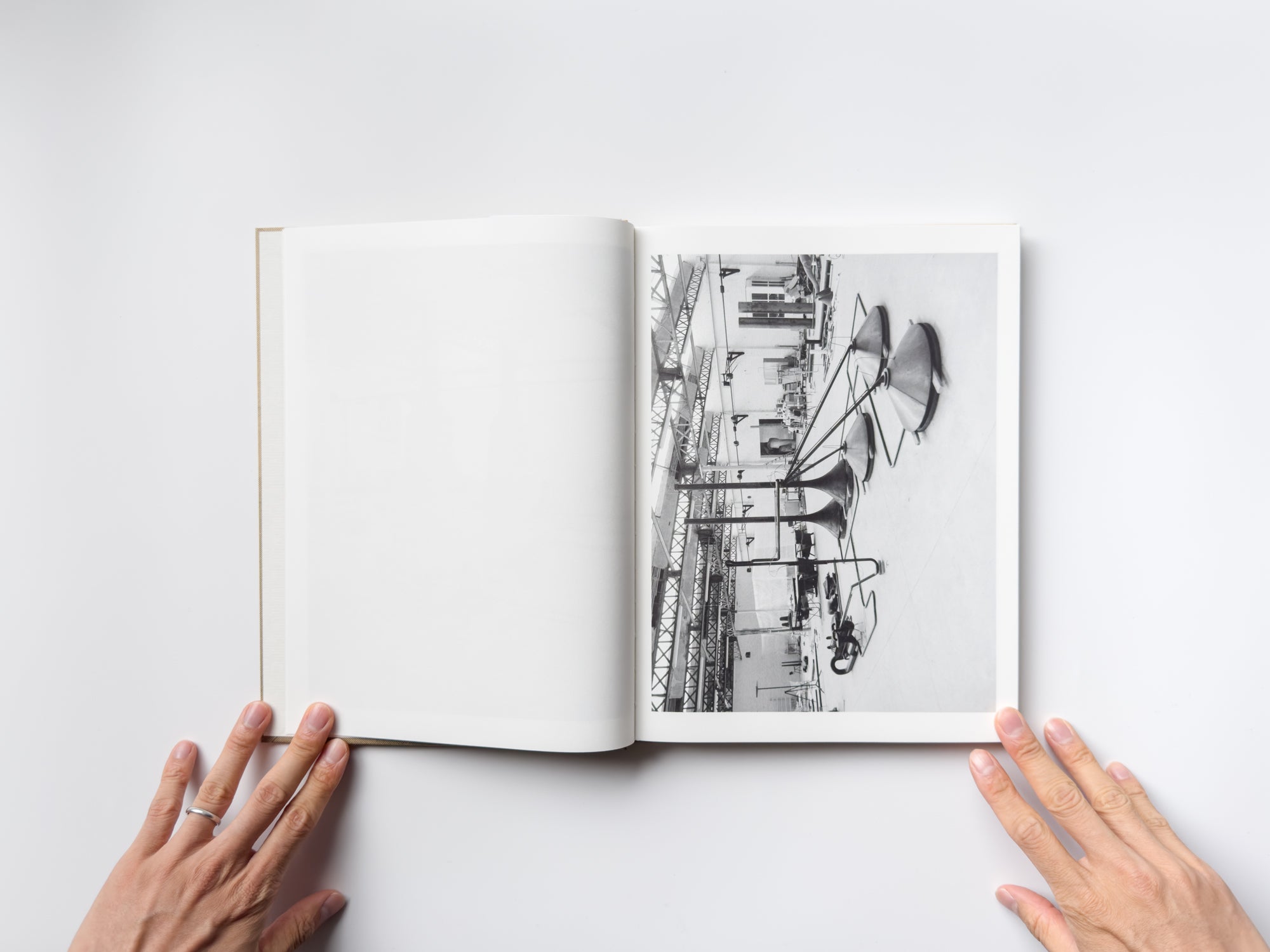 Studio Snapshots by Mark Manders – IACK