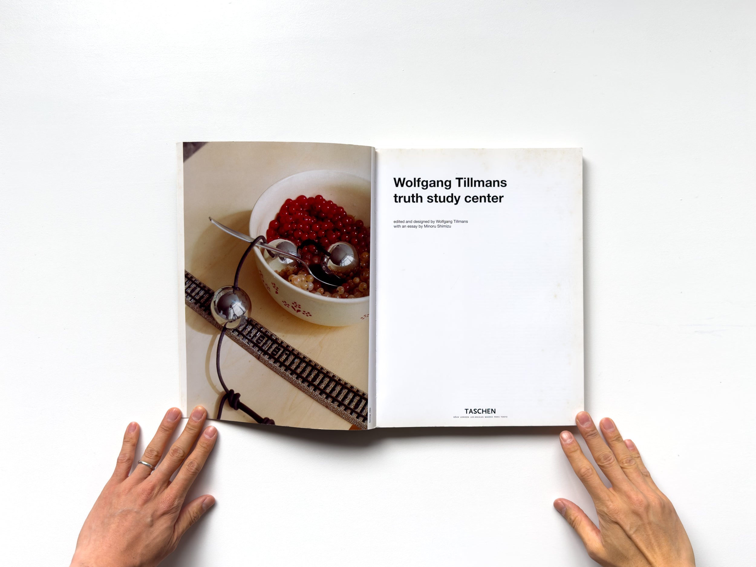 Truth Study Center by Wolfgang Tillmans – IACK