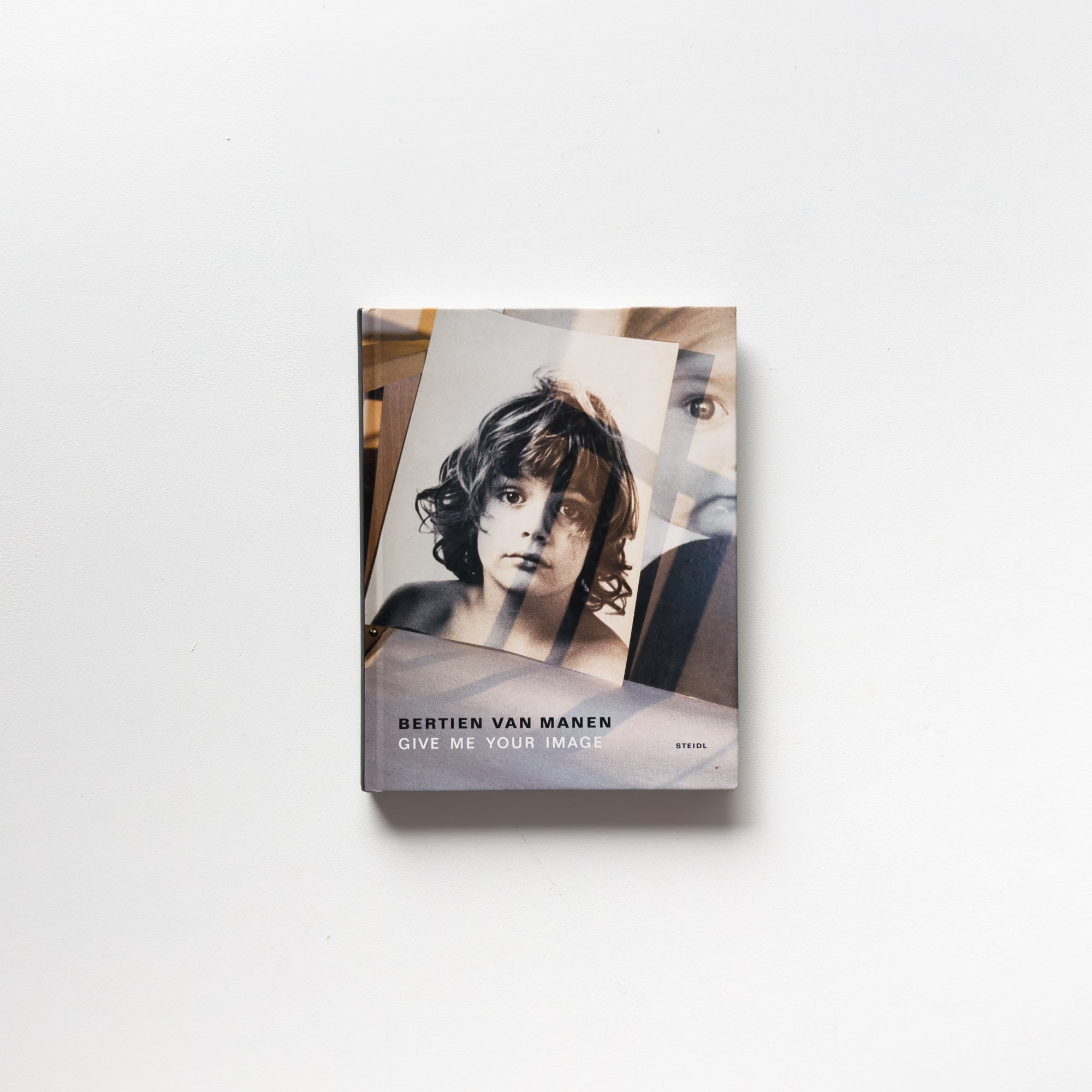Give Me Your Image by Bertien van Manen – IACK