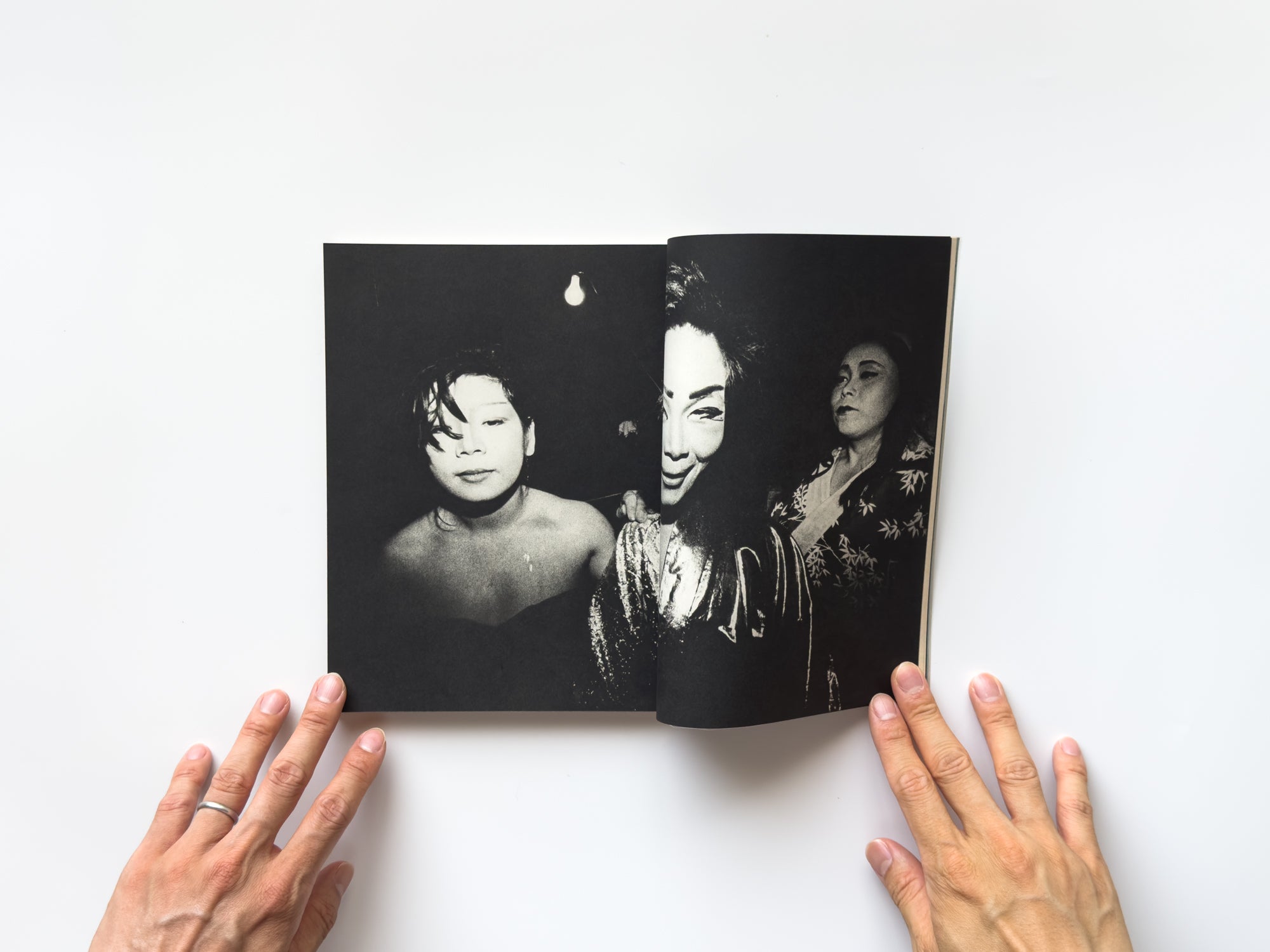 季刊KEN No.2 怨念と狂気 – IACK