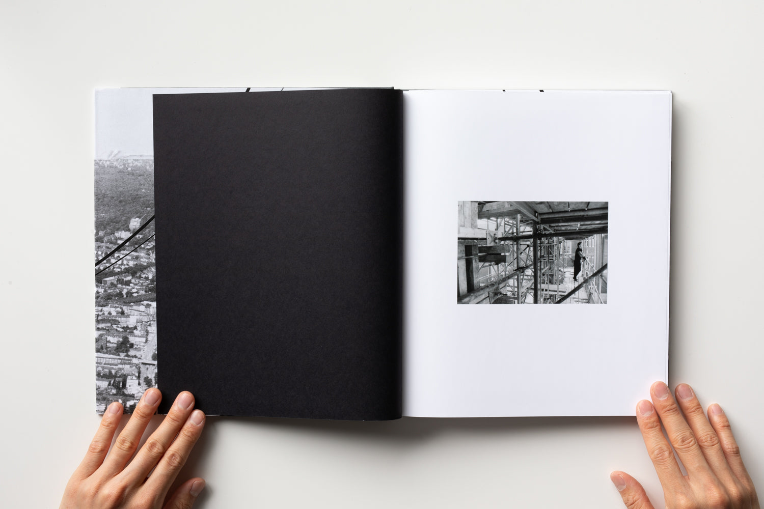 ISA GENZKEN : Retrospective　イザ・ゲンツケン 作品集 ISA GENZKEN : Retrospective イザ・ゲンツケン 作品集 ISA