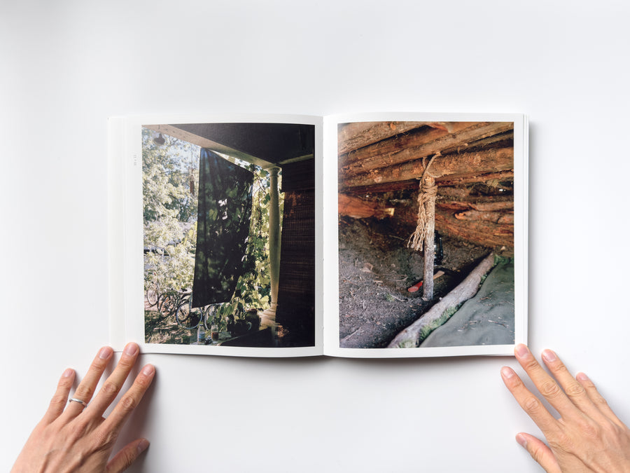 <tc>Stick Holding Branch by Wytske van Keulen</tc>