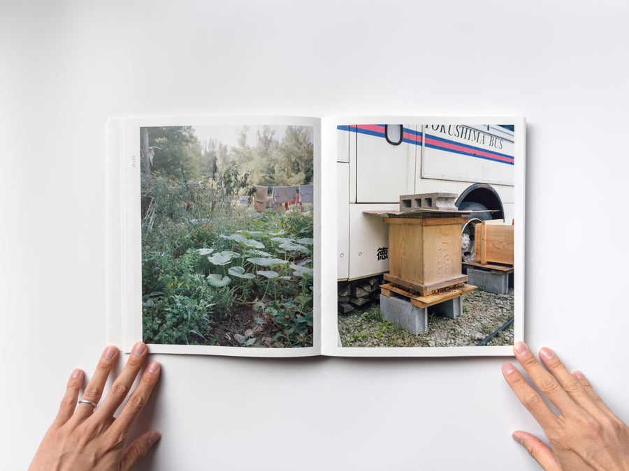 <tc>Stick Holding Branch by Wytske van Keulen</tc>