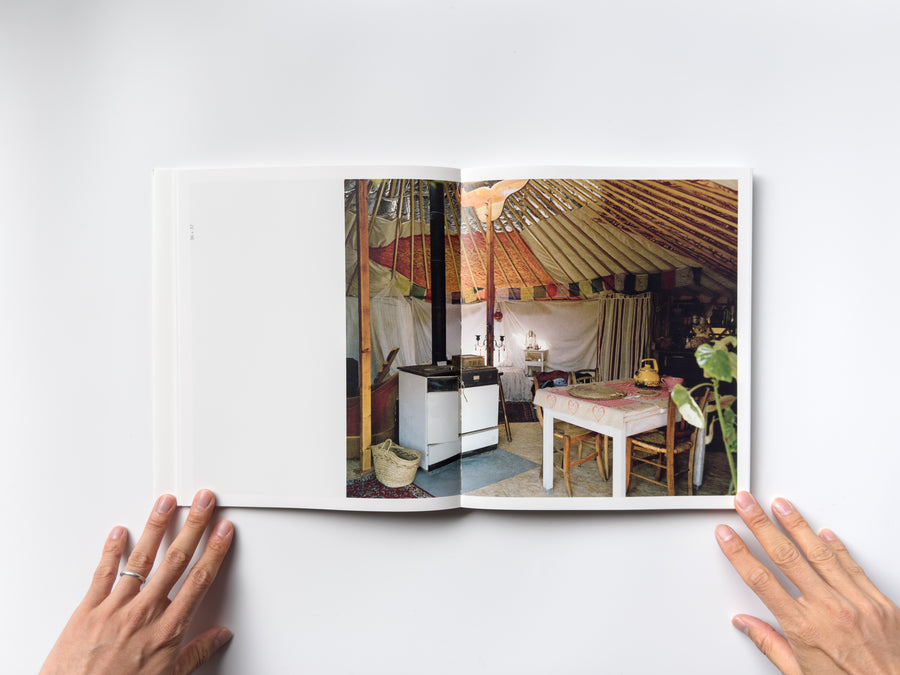 <tc>Stick Holding Branch by Wytske van Keulen</tc>