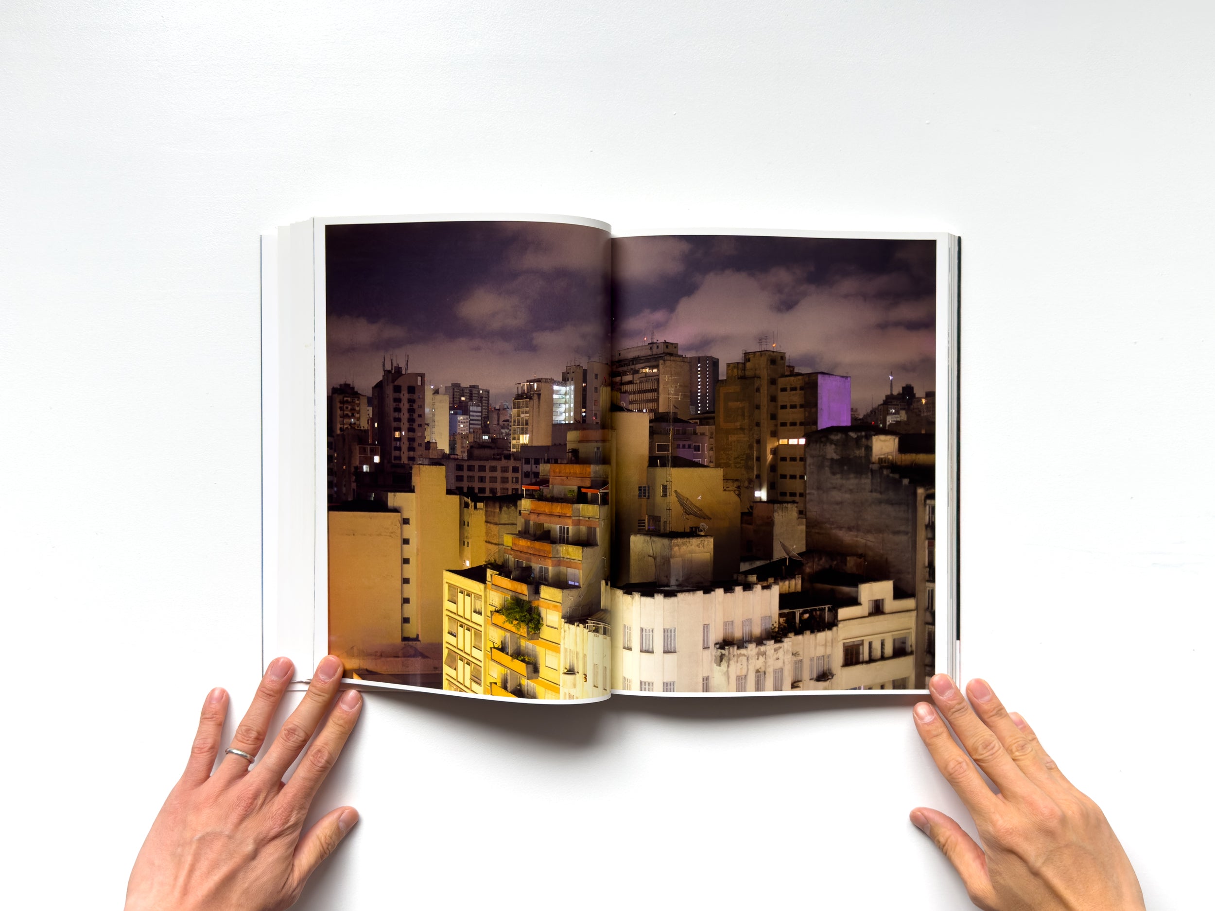 Neue Welt by Wolfgang Tillmans – IACK