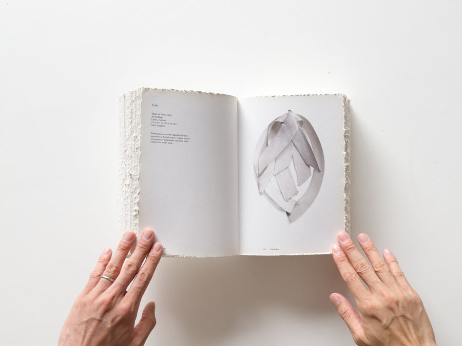Sheila Hicks: Weaving As a Metaphor