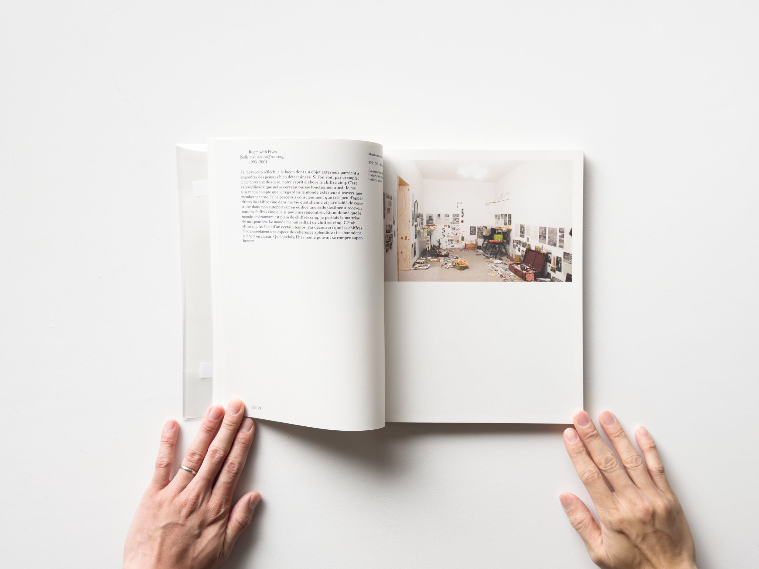 Les études d'ombres by Mark Manders | IACK