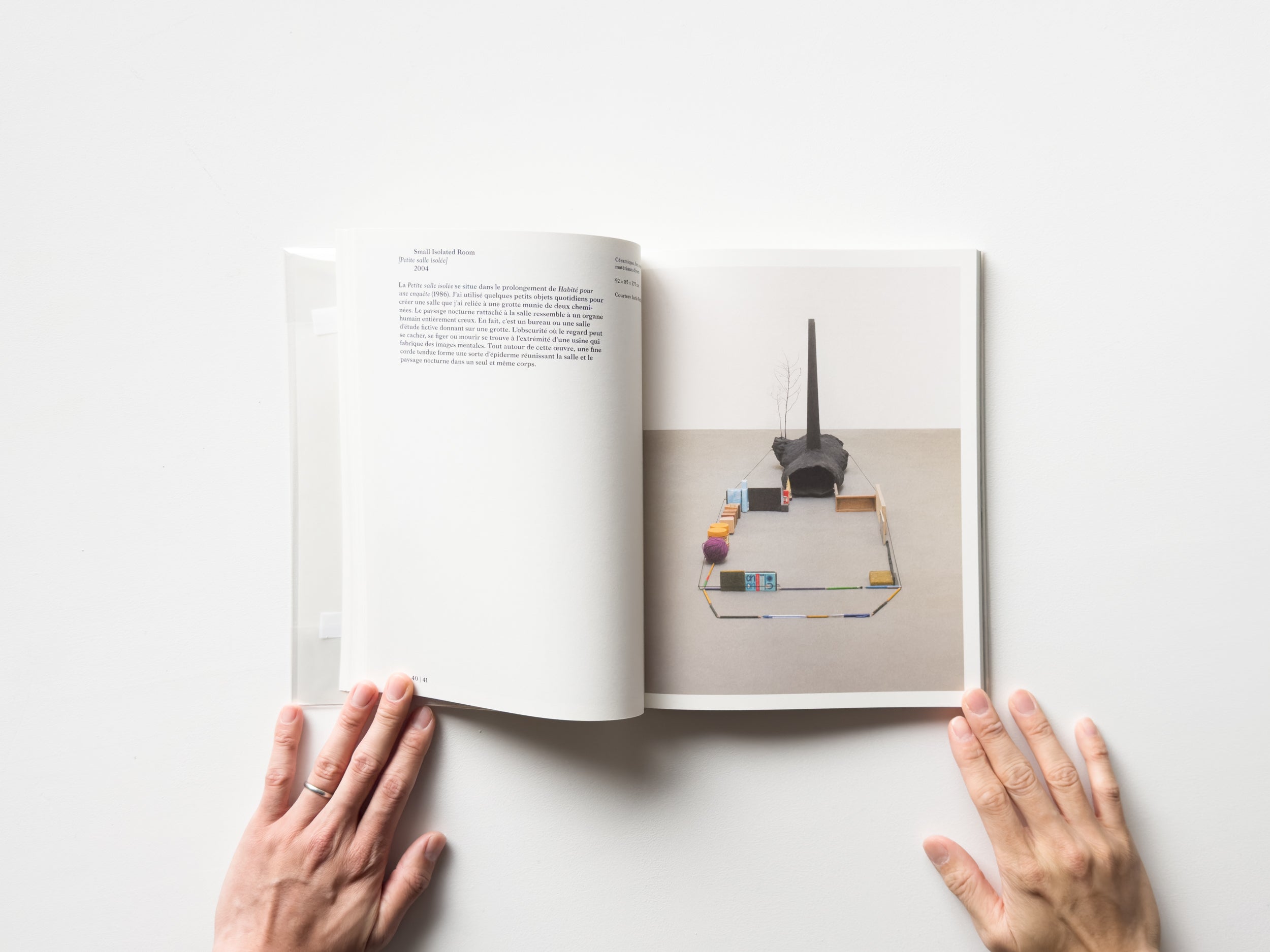 Les études d'ombres by Mark Manders | IACK