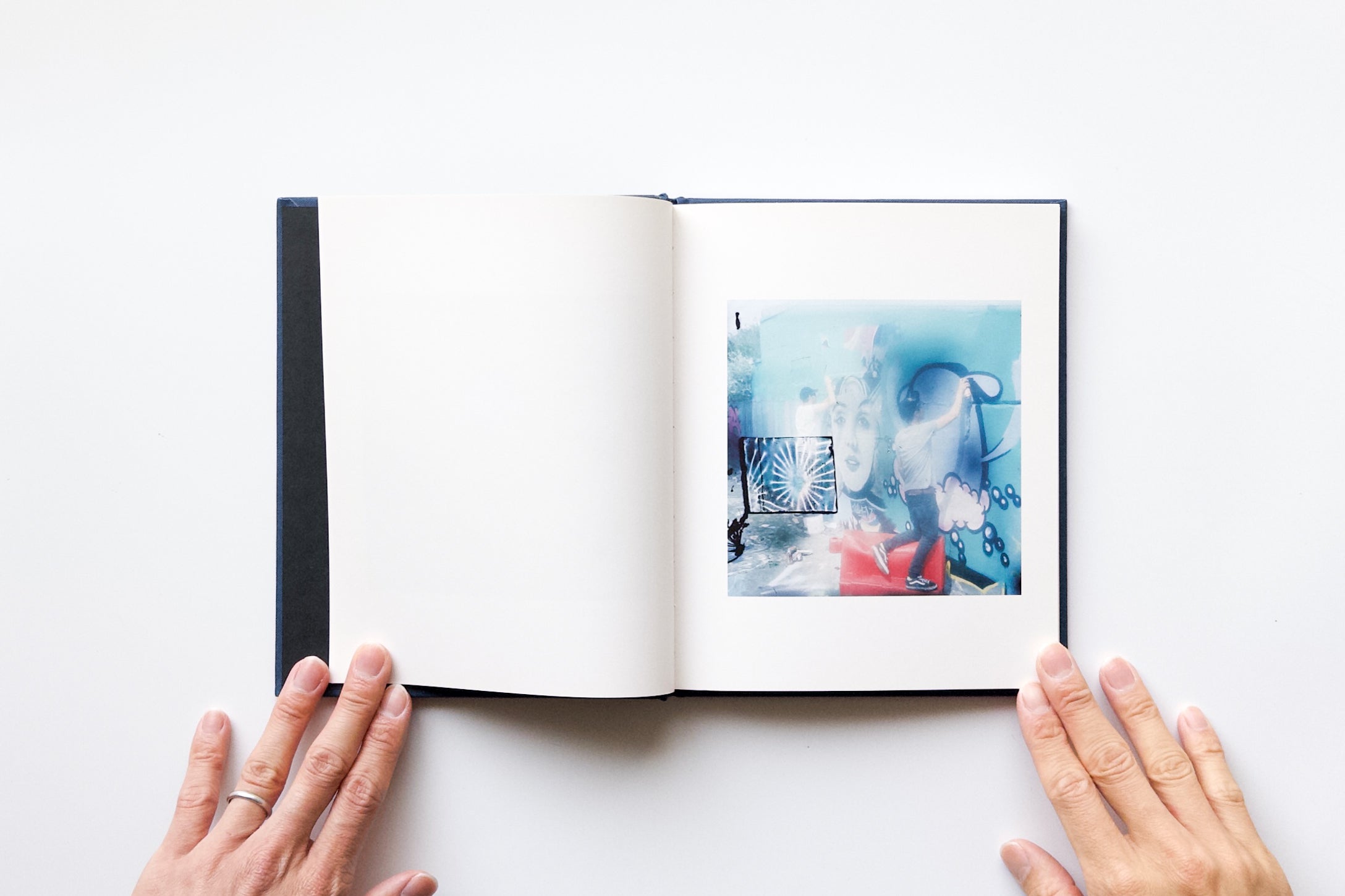 OUTSIDE IN スティーブン・ギル アートブック IMG_8775_4100x.jpg?v=1715267928