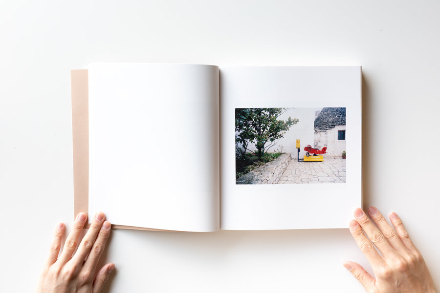 Puglia. Tra Albe e Tramonti by Luigi Ghirri