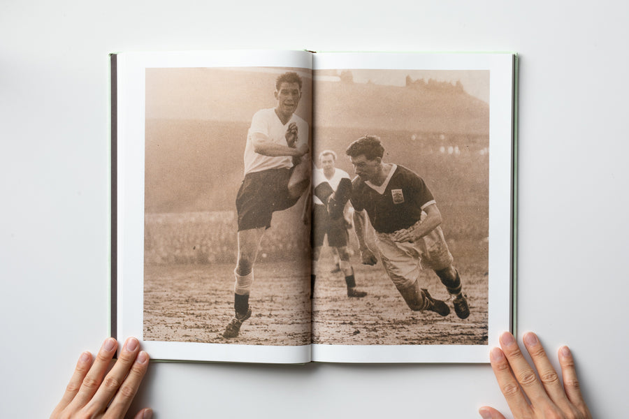 (Imperfect) Muddy Dance by Erik Kessels