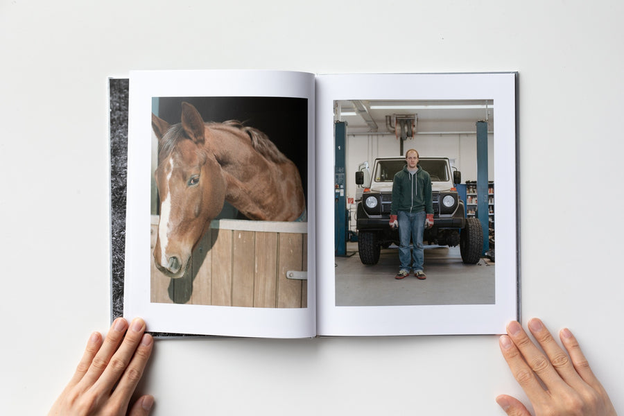 (Signed) Pferde & Autos by Clara Bahlsen